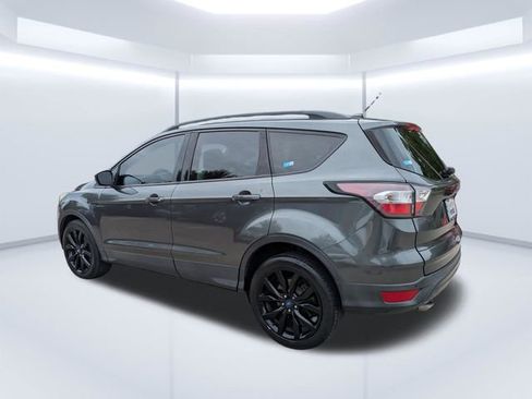 Used 2017 Ford Escape SE w/ Equipment Group 201A FWD image 6