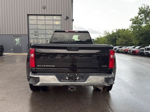 Used 2025 Chevrolet Silverado 3500 LTZ w/ LTZ Convenience Package AWD/4WD image 4