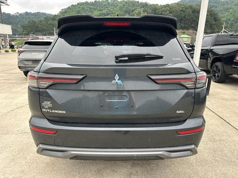 Used 2026 Mitsubishi Outlander SEL AWD/4WD image 3