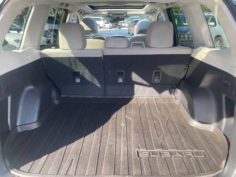 Used 2017 Subaru Forester 2.5i Premium w/ All-Weather Package AWD/4WD image 24