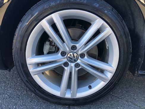 Used 2014 Volkswagen Passat TDI SE image 15