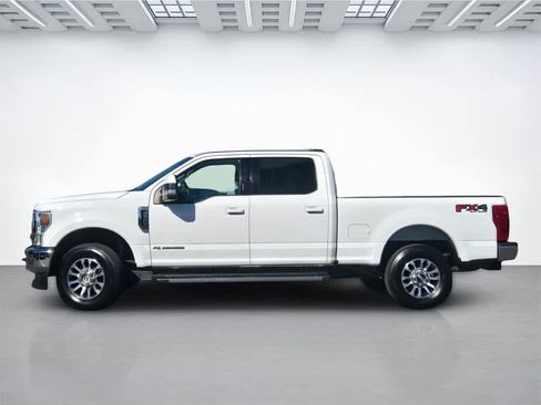 Used 2020 Ford F250 Lariat w/ Lariat Value Package image 3