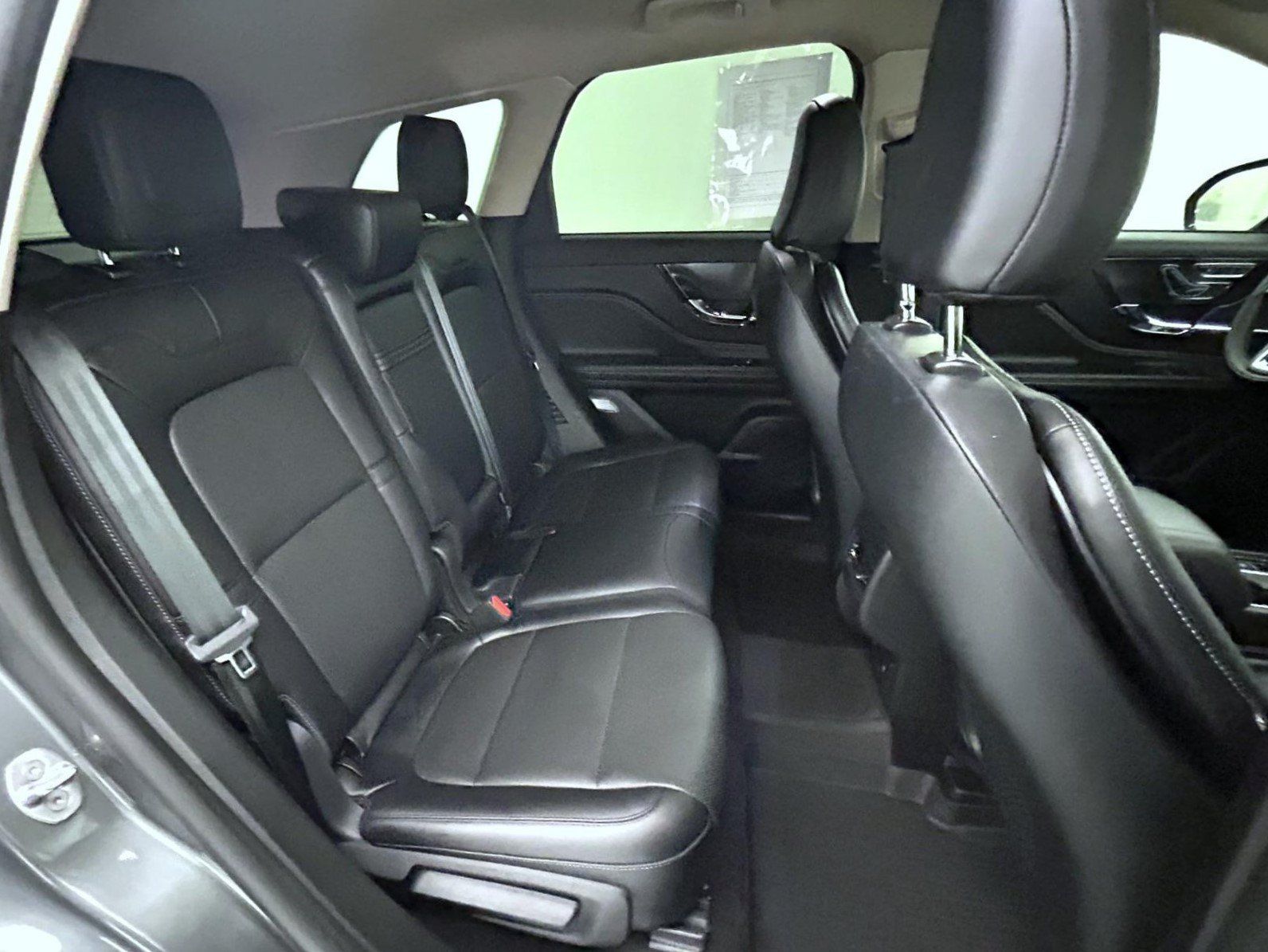 Used 2024 Lincoln Corsair AWD w/ Equipment Group 101A image 18