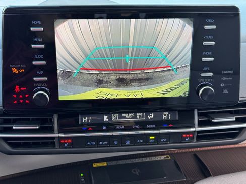 Used 2023 Toyota Sienna XLE w/ XLE Plus Package image 26