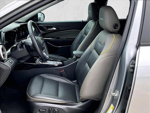 Used 2024 Chevrolet Trax ACTIV w/ Driver Confidence Package FWD image 26