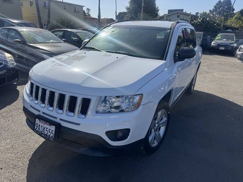 Used 2012 Jeep Compass Sport FWD image 2