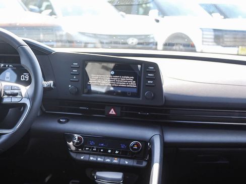 New 2026 Hyundai Elantra SEL Sport FWD image 19