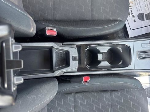 Used 2025 Nissan Sentra SR FWD image 36