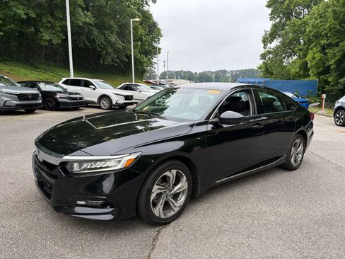 Used 2019 Honda Accord EX image 5