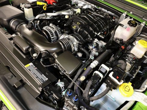 Used 2025 Jeep Wrangler Unlimited Rubicon w/ Convenience Group image 33