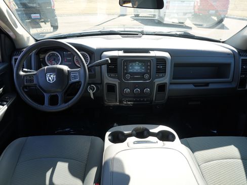 Used 2018 RAM 2500 Tradesman w/ Chrome Appearance Group AWD/4WD image 23