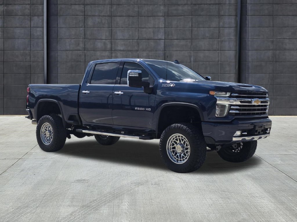 Used 2022 Chevrolet Silverado 2500 High Country w/ Safety Package II AWD/4WD image 3