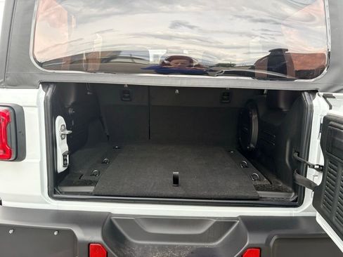 New 2026 Jeep Wrangler Unlimited Rubicon AWD/4WD image 7