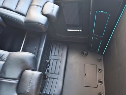 Used 2021 RAM ProMaster 2500 w/ RV Ready Prep Package image 17