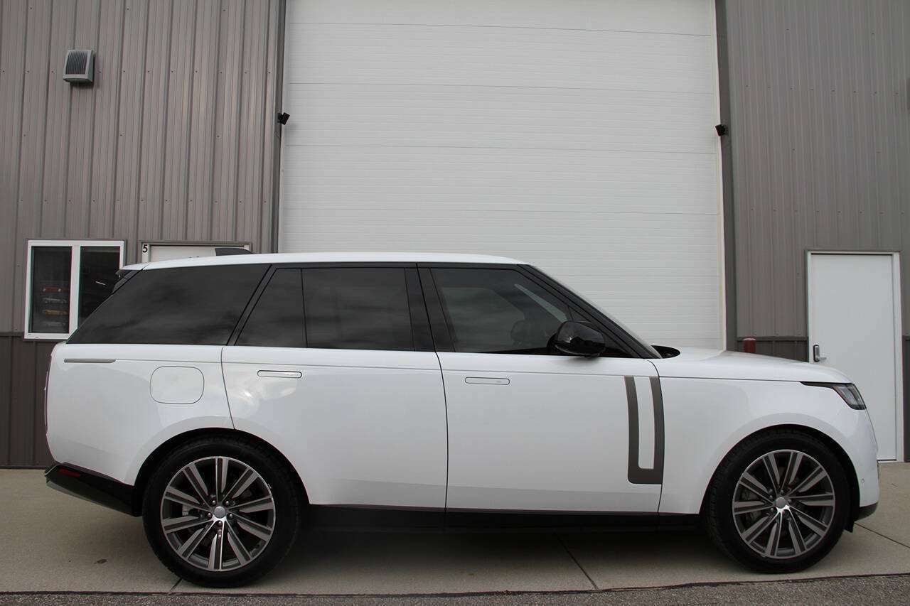 Used 2023 Land Rover Range Rover SE AWD/4WD image 8