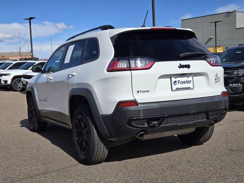 Used 2022 Jeep Cherokee Latitude image 3