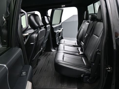 Used 2019 Ford F150 Lariat image 3