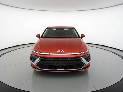 Used 2025 Hyundai Sonata SEL image 2