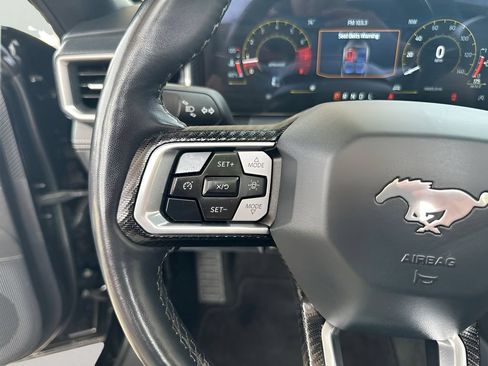 Used 2025 Ford Mustang Premium RWD image 15