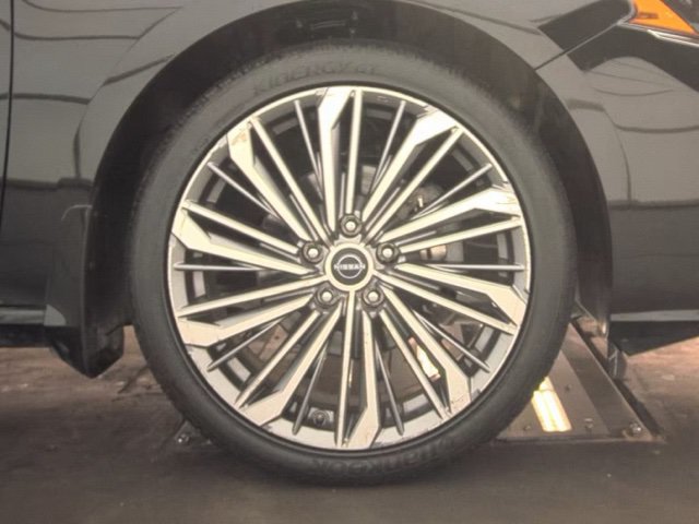 Used 2024 Nissan Altima 2.5 SL AWD/4WD image 21