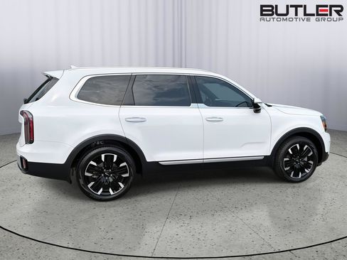 Used 2024 Kia Telluride SX w/ Towing Package FWD image 7