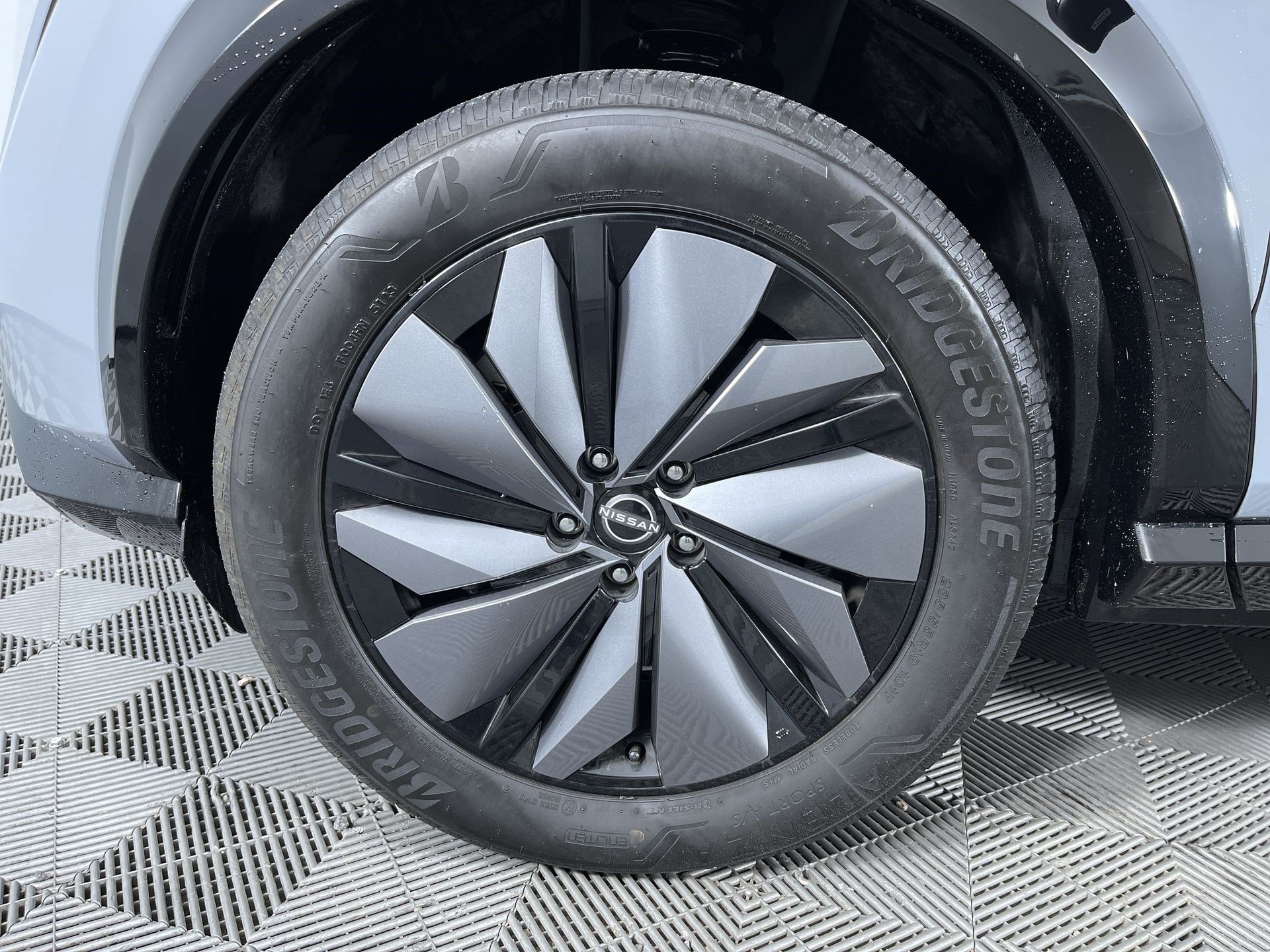 Certified 2024 Nissan Ariya AWD image 26