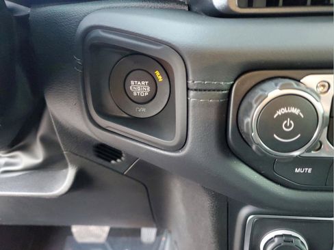 New 2026 Jeep Gladiator Rubicon w/ Safety Group image 17