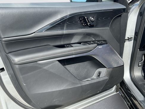 New 2026 Cadillac Lyriq V AWD/4WD image 10
