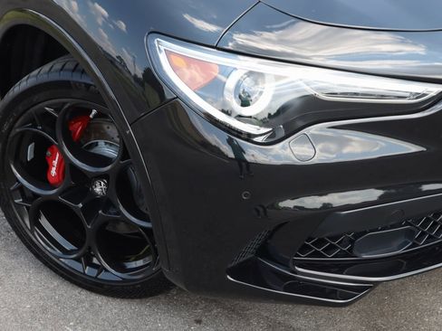 Used 2023 Alfa Romeo Stelvio Quadrifoglio w/ Active Assist Plus Package image 21