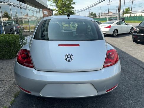Used 2013 Volkswagen Beetle 2.5 FWD image 24