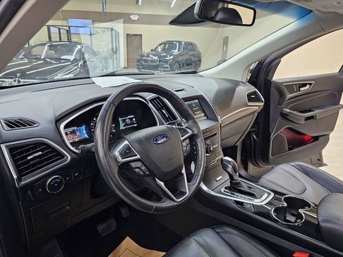 Used 2015 Ford Edge Titanium w/ Equipment Group 302A FWD image 19