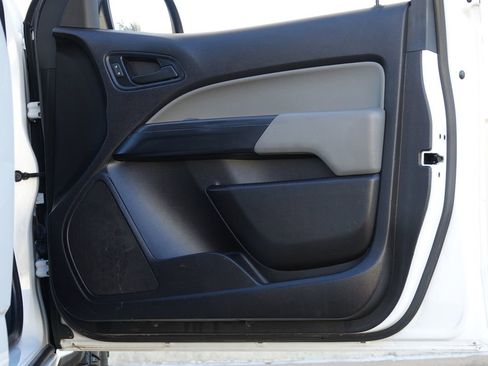 Used 2018 Chevrolet Colorado W/T w/ WT Convenience Package image 38