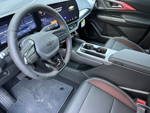 New 2026 Chevrolet Equinox EV RS image 10