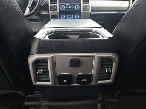 Used 2019 Ford F350 Lariat w/ Chrome Package image 39