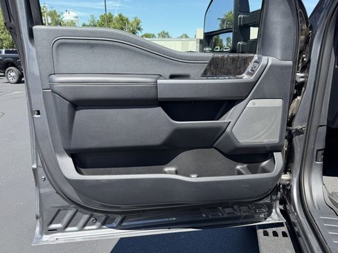 New 2025 Ford F250 Lariat w/ Lariat Ultimate Package image 2