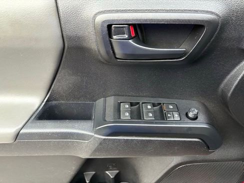 Used 2021 Toyota Tacoma SR w/ SR Convenience Package RWD image 10
