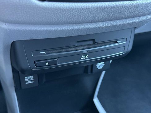 Used 2018 Honda Odyssey Elite image 35