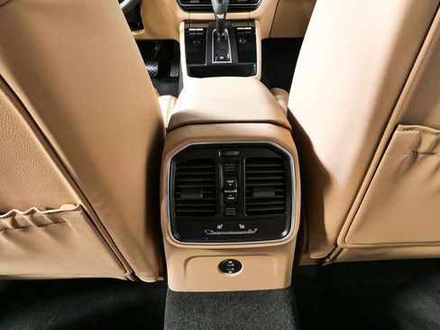 New 2026 Porsche Macan Turbo AWD/4WD image 20