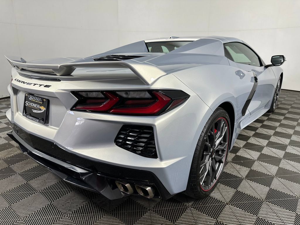 Used 2024 Chevrolet Corvette Stingray Premium Conv w/ Z51 Performance Package RWD image 5