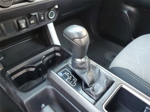 Used 2021 Toyota Tacoma TRD Off-Road image 25