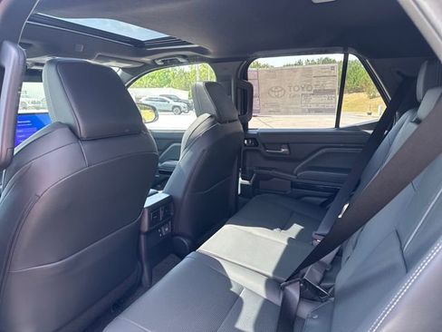New 2026 Toyota 4Runner Limited AWD/4WD image 16