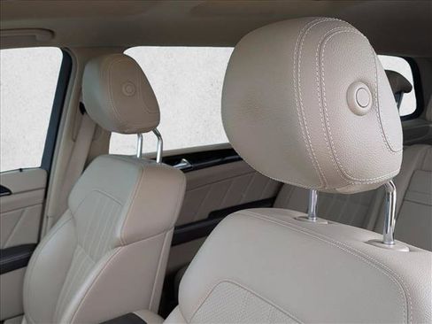Used 2015 Mercedes-Benz GL 450 4MATIC image 14