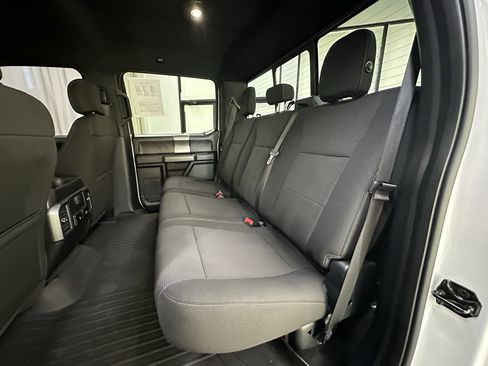 Used 2017 Ford F150 XLT w/ Equipment Group 302A Luxury AWD/4WD image 19