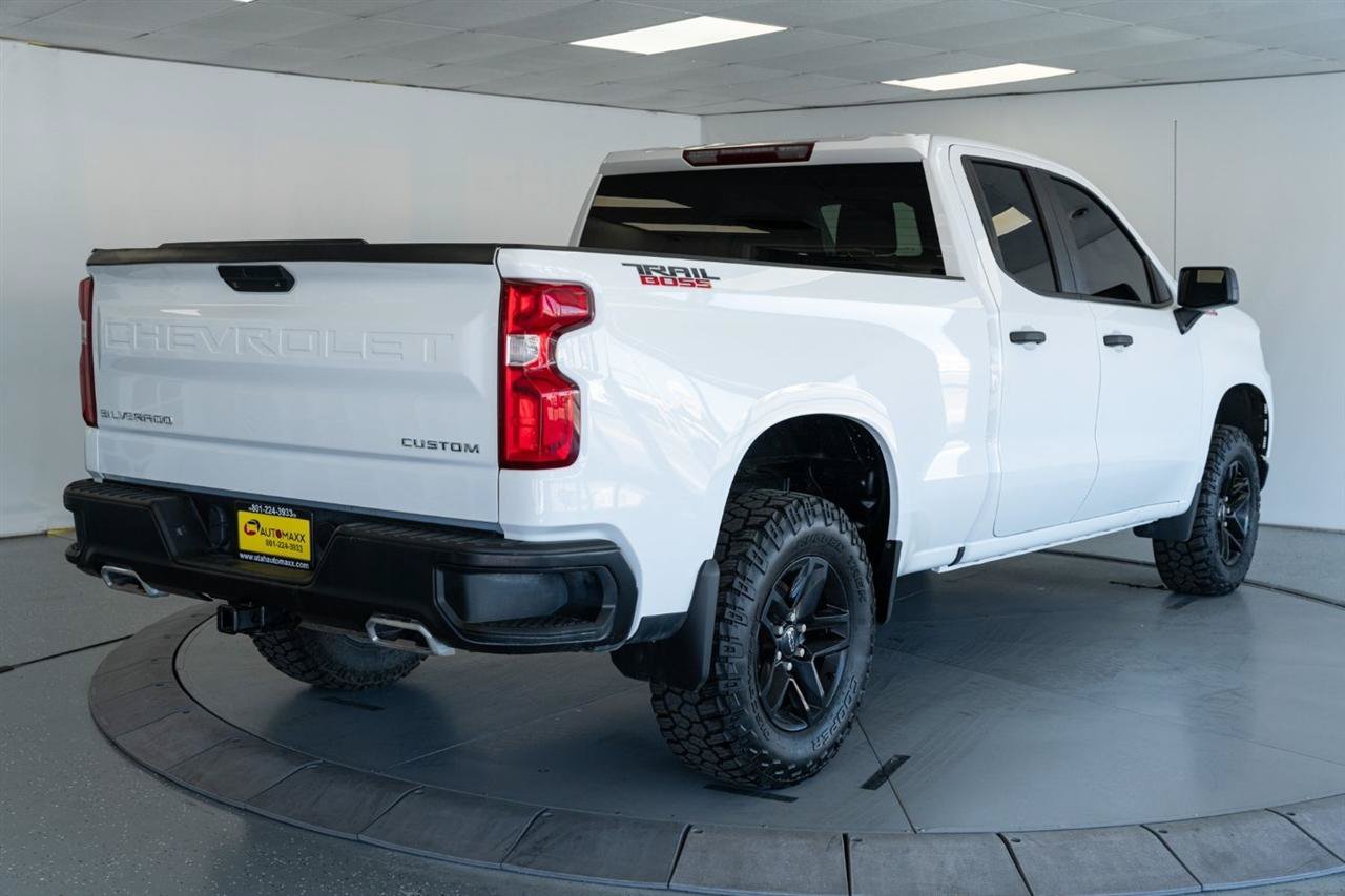 Used 2019 Chevrolet Silverado 1500 Custom Trail Boss w/ Custom Convenience Package AWD/4WD image 7