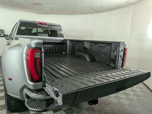 New 2026 GMC Sierra 3500 Denali Ultimate image 9