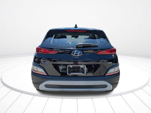 Used 2023 Hyundai Kona SE w/ Cargo Package AWD/4WD image 5