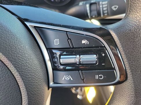 Used 2023 Kia Forte LX image 22