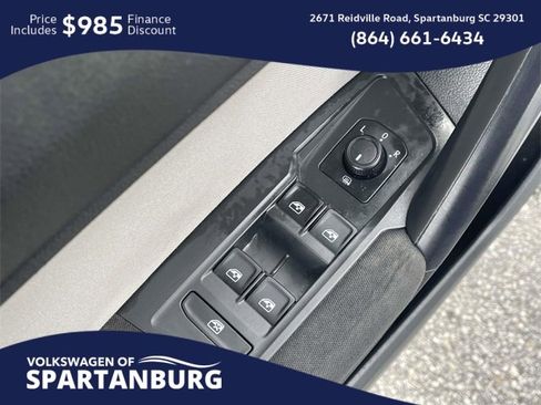 Used 2021 Volkswagen Tiguan S image 15