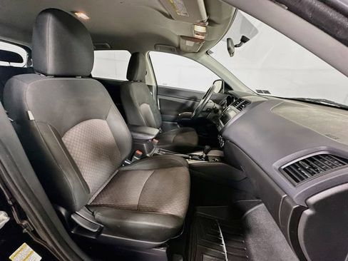 Used 2019 Mitsubishi Outlander Sport SE AWD/4WD image 31