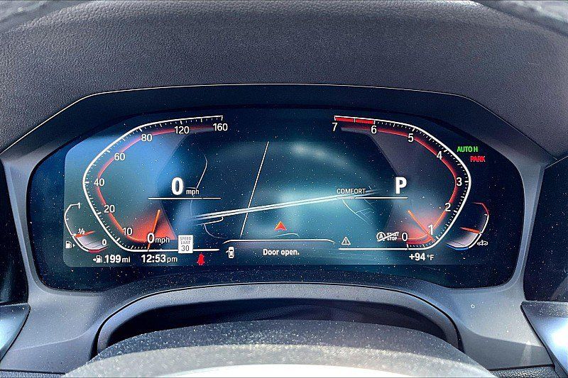 Used 2021 BMW 430i Coupe w/ M Sport Package RWD image 18